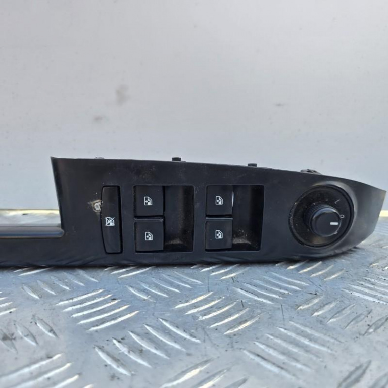 Butoane comanda geamuri electrice Chevrolet Aveo 2011-> T300