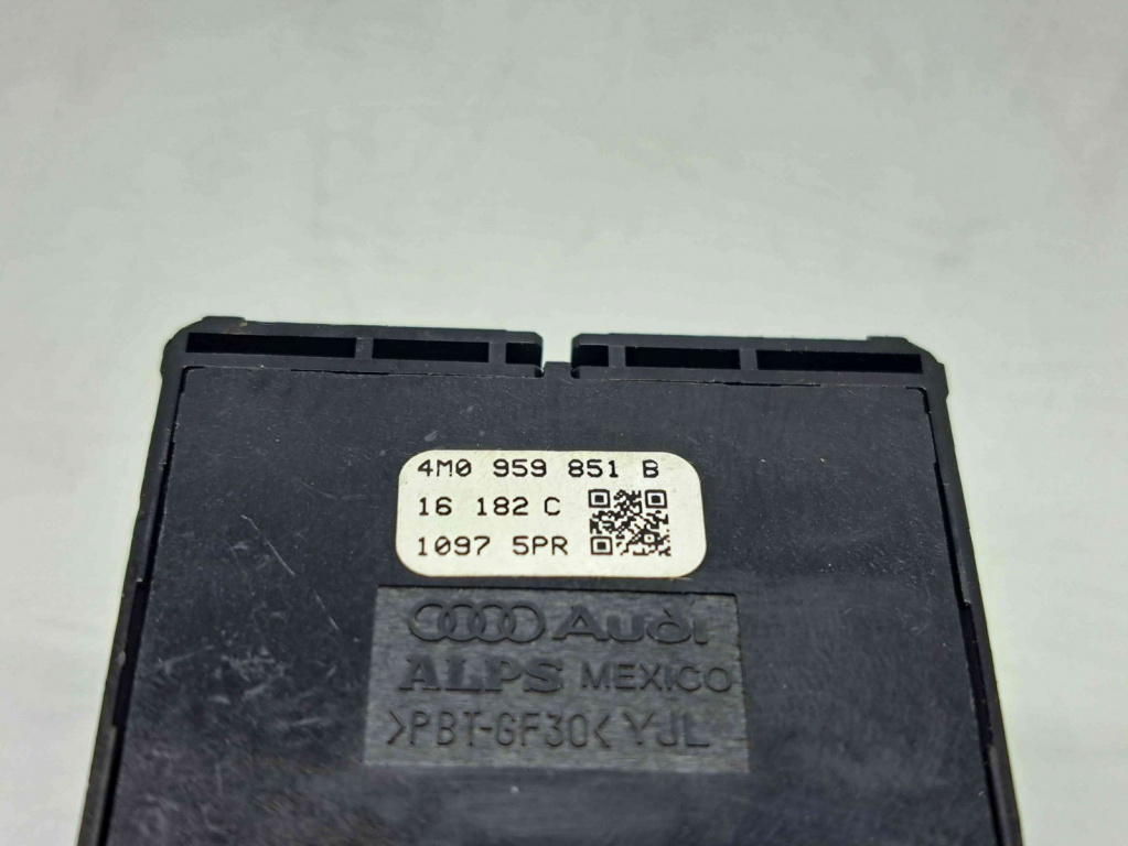 Butoane comanda geamuri sofer Audi Q7 (4MB) [ Fabr 2015-prezent] 4M0959851B