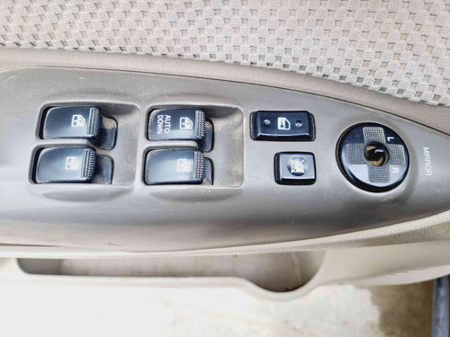 Butoane comanda geamuri sofer Hyundai Tucson (JM) [Fabr 2004-2010] OEM