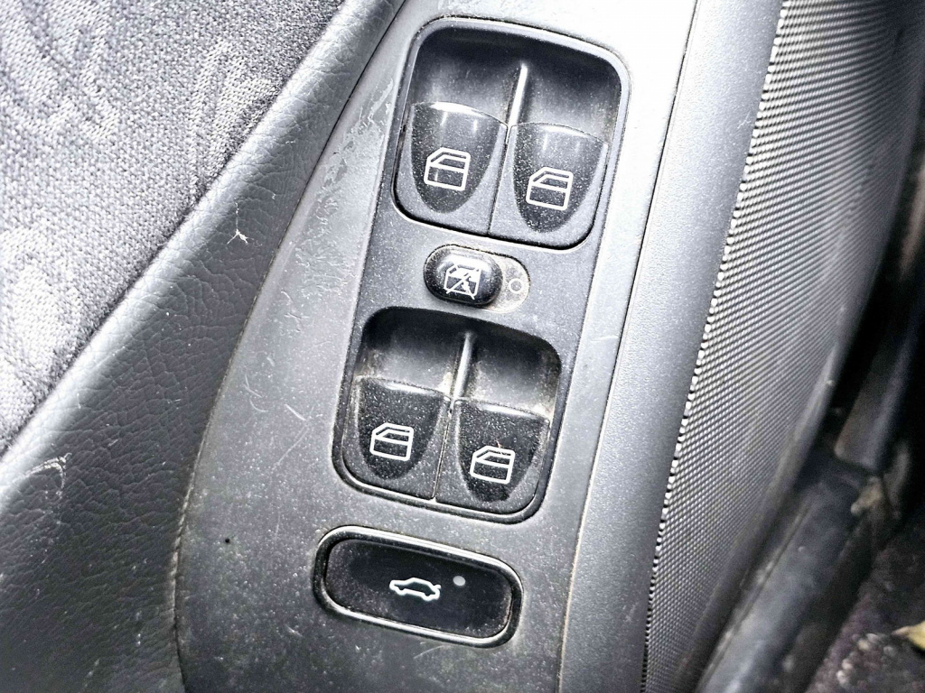 Butoane comanda geamuri sofer Mercedes Clasa C (W203) [Fabr 2000-2007] OEM