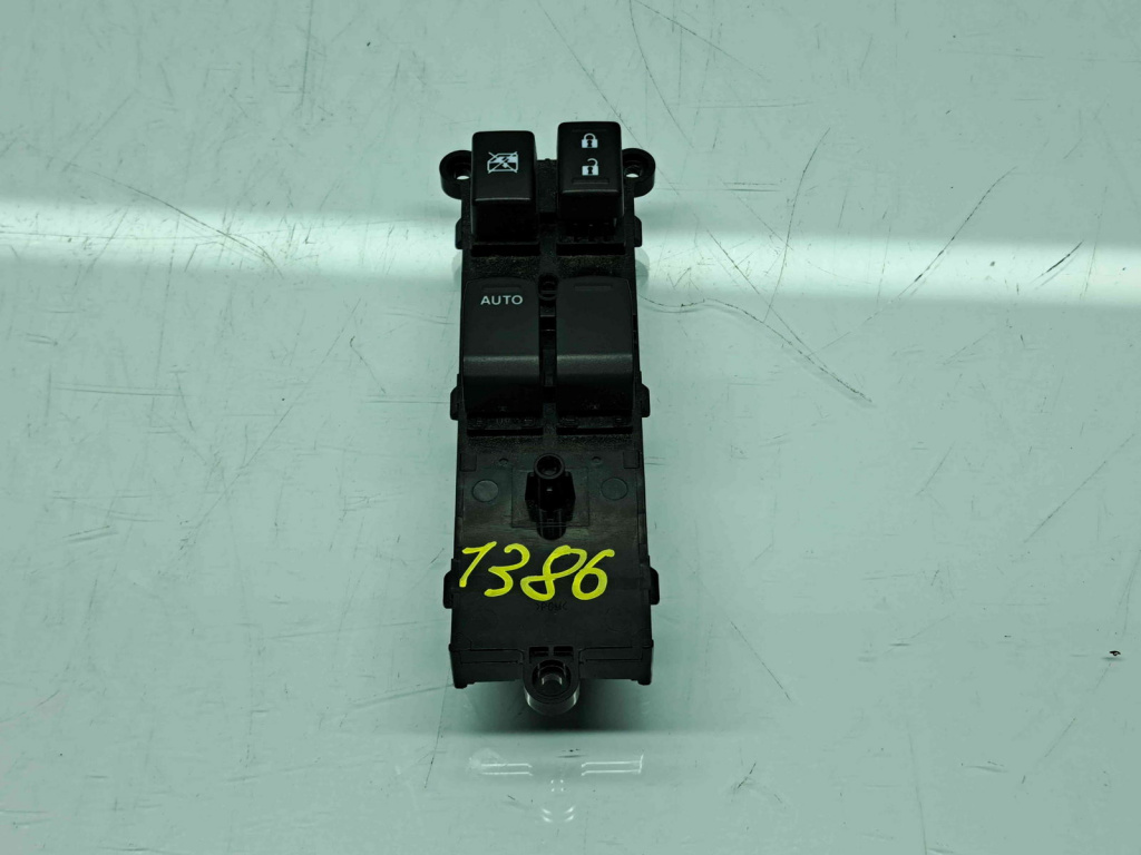 Butoane comanda geamuri sofer SUZUKI Swift 3 (MZ, EZ) [Fabr 2005-prezent] OEM