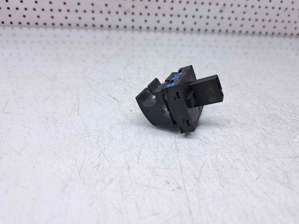 Butoane comanda geamuri sofer Volkswagen Golf 6 (5K1) [Fabr 2009-2013] OEM