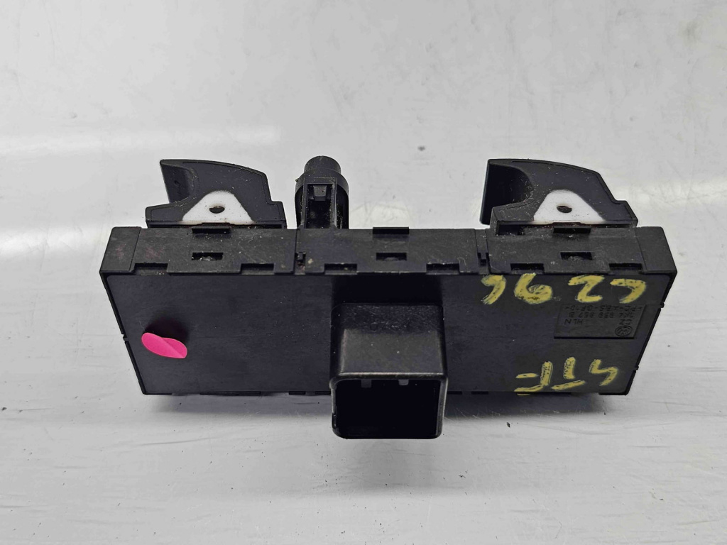 Butoane comanda geamuri sofer Volkswagen Jetta 4 (162,163) [Fabr 2010-2016] 1K4959857B