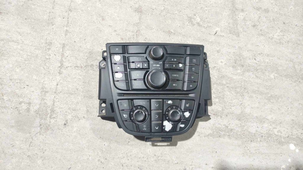 Butoane comanda radio CD 13337218 Opel Astra J an fab. 2009 - 2015