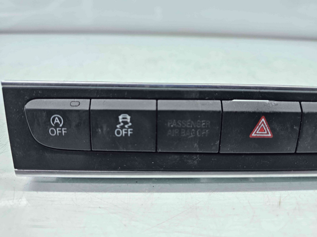 Butoane comenzi consola centrala Audi A3 Sportback (8PA) [Fabr 2004-2013] 8P0927137CG