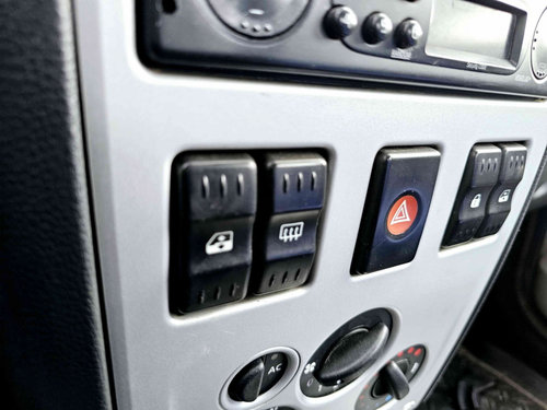 Butoane comenzi consola centrala Dacia Logan (LS) [Fabr 2004-2012] OEM