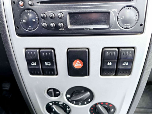 Butoane comenzi consola centrala Dacia Logan (LS) [Fabr 2004-2012] OEM
