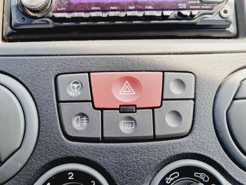 Butoane comenzi consola centrala Fiat Panda (169) [Fabr 2003-2012] OEM