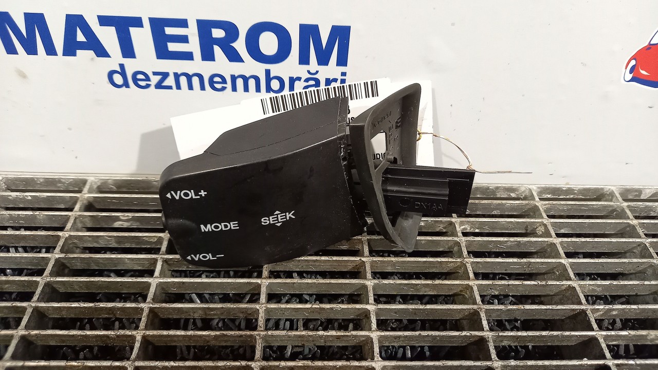 BUTOANE COMENZI VOLAN FORD FOCUS - - (2004 2008)