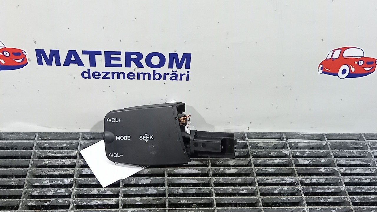 BUTOANE COMENZI VOLAN FORD FOCUS FOCUS - - (2004 2008)