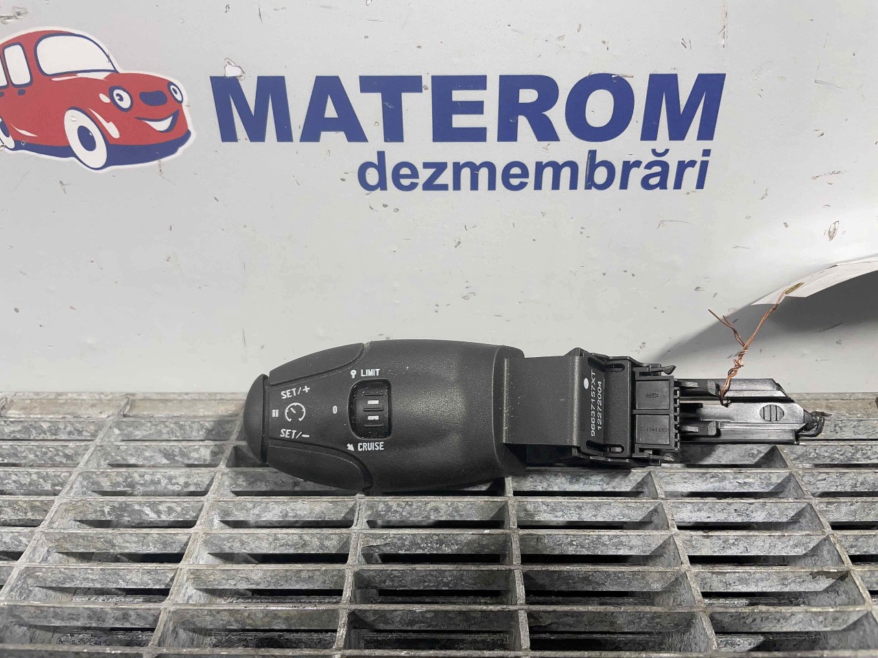BUTOANE COMENZI VOLAN PEUGEOT 2008 2008 - - (2013 2018)