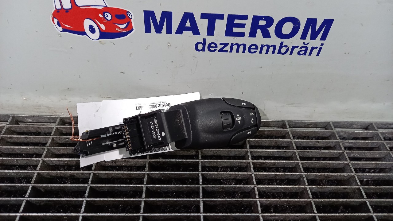 BUTOANE COMENZI VOLAN PEUGEOT 5008 5008 - - (2009 2013)