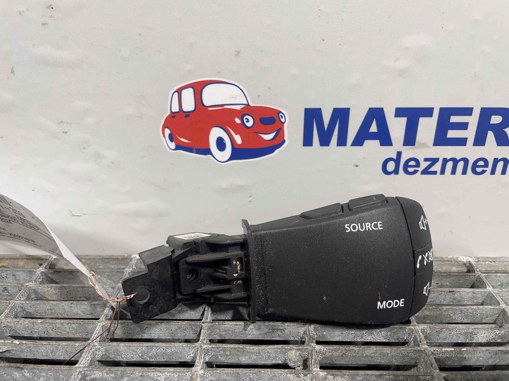 BUTOANE COMENZI VOLAN RENAULT EXPRESS - - (2021 2024)