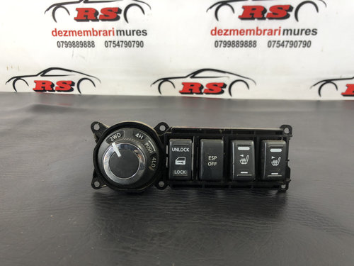 Butoane consola centrala Navara D40 argintiu automat sedan 2006 (cod intern: 209223)