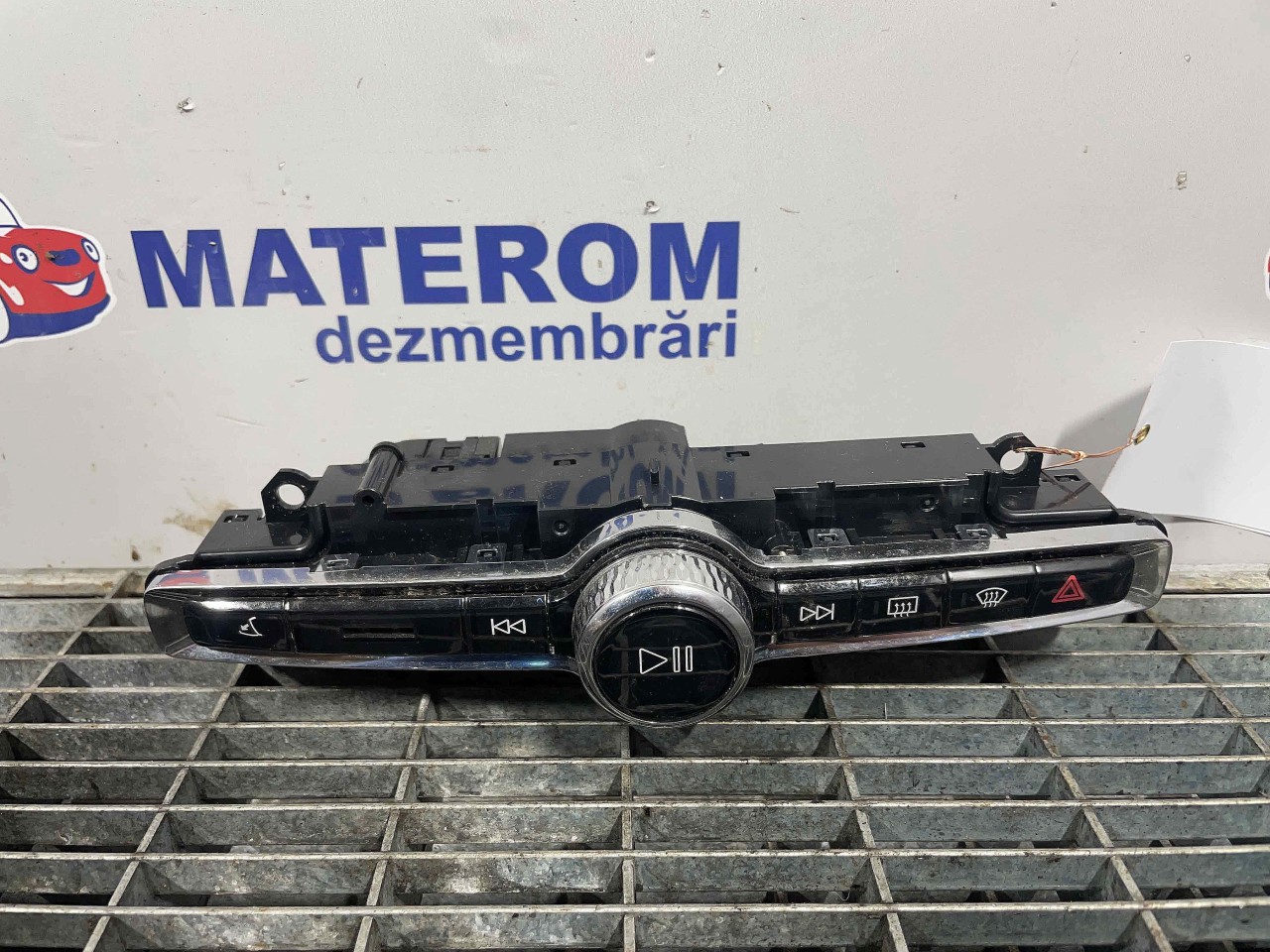 BUTOANE CONTROL RADIO VOLVO XC 90 - - (2