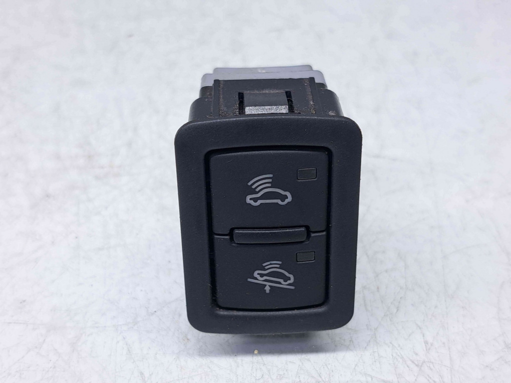 Butoane dezactivare alarma Audi A4 (8K2, B8) [Fabr 2008-2015] 4F0962109