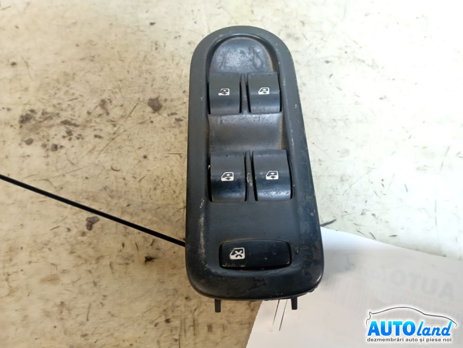 Butoane Geam 156018070 4 Geamuri Electrice Mufa Gri si Maro Renault MEGANE II BM0/1 ,CM0/1 2002