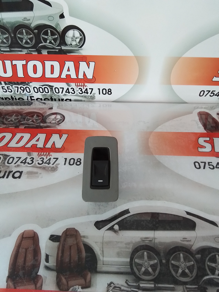Butoane geam Chrysler 300C (2006-2009) 3.0 Motorina 2008, 1052530AB / 04602743AA / P04602743AA