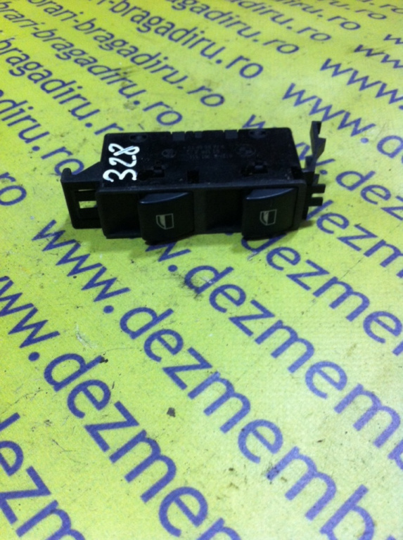 Butoane geam dreapta fata Cod: 8381514, 61.31-8381514 8381514, 61.31-8381514 BMW Seria 3 E46 [1997 - 2003] Sedan 4-usi 328i AT (193 hp) SE 2.8i