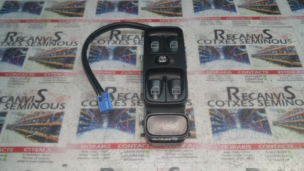 Butoane geam MERCEDES-BENZ Class C A 203 821 06 79 / A2038210679A 203 821 06 79 / A2038210679