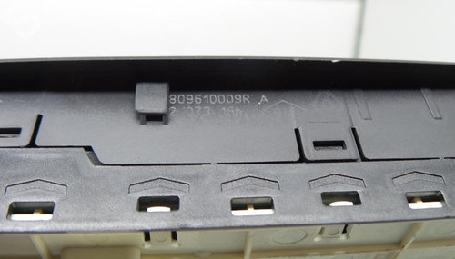 Butoane geam RENAULT MEGANE 809610009R A / 809610009RA809610009R A / 809610009RA