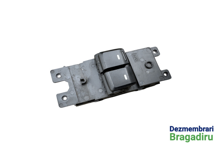 Butoane geam sofer Butoane geam sofer doua geamuri Cod: 299140230 299140230 Hyundai i20 2 (GB) [2014 - 2020] Hatchback - 5 usi 1.2 MT (84 hp) Cod motor: G4LA-6