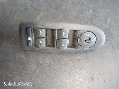 Butoane geam sofer , Ford Focus 2 [facelift] [2008 - 2011] wagon 5-usi 2.0 TDCi MT (136 hp) Duratorq...