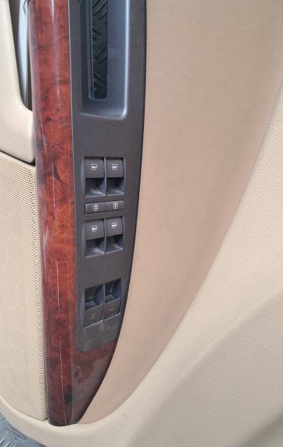 Butoane geam sofer Volkswagen VW Phaeton [facelift] [2008 - 2010] Sedan 3.0 TD 4Motion AT (233 hp) Cod motor CARA , cod cutie JSH , cod culoare LO41