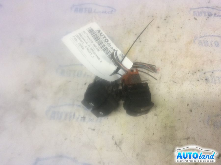 Butoane Geam Stanga Fata Mufa Maro Renault MEGANE II BM0/1 ,CM0/1 2002