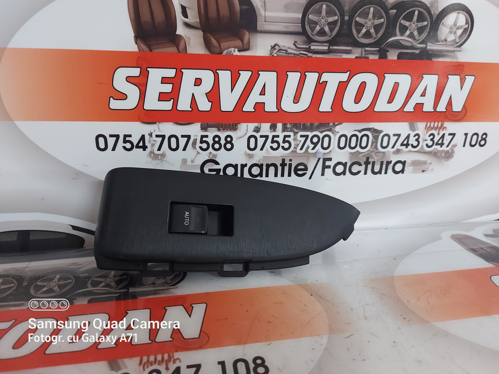 Butoane geam Toyota Prius C (2012->) 1.8 Hybrid 2016, 74232-47080