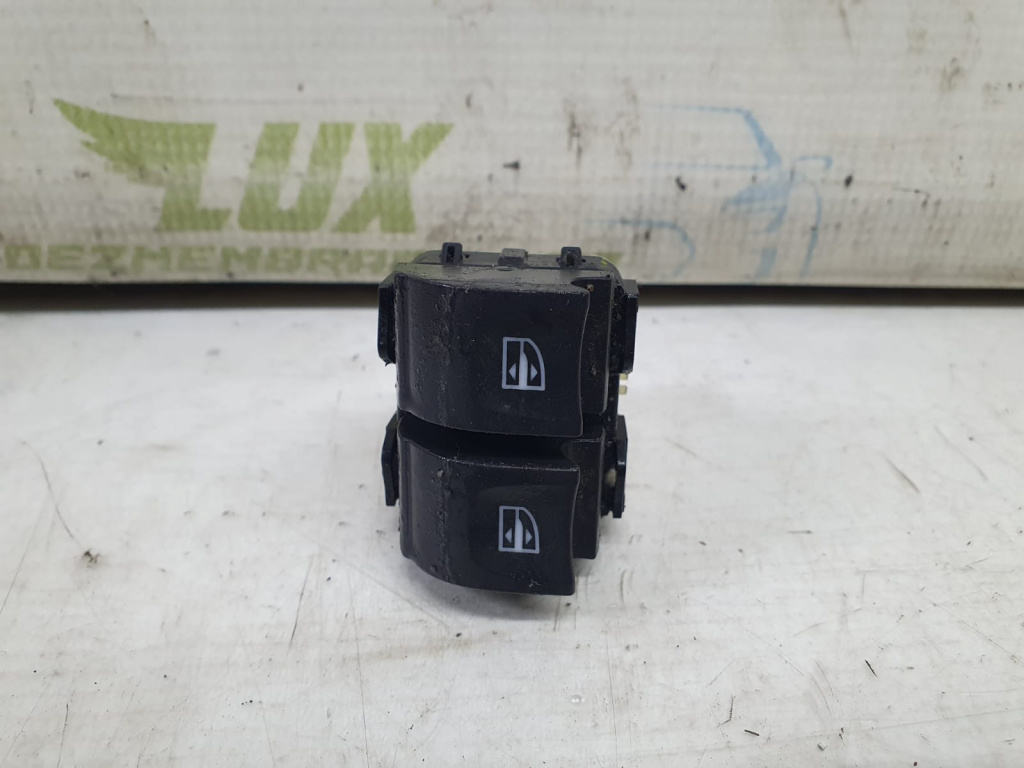 Butoane geamuri 254118044r Renault Captur [facelift] [2017 - 2019] 0.9 TCE H4B408
