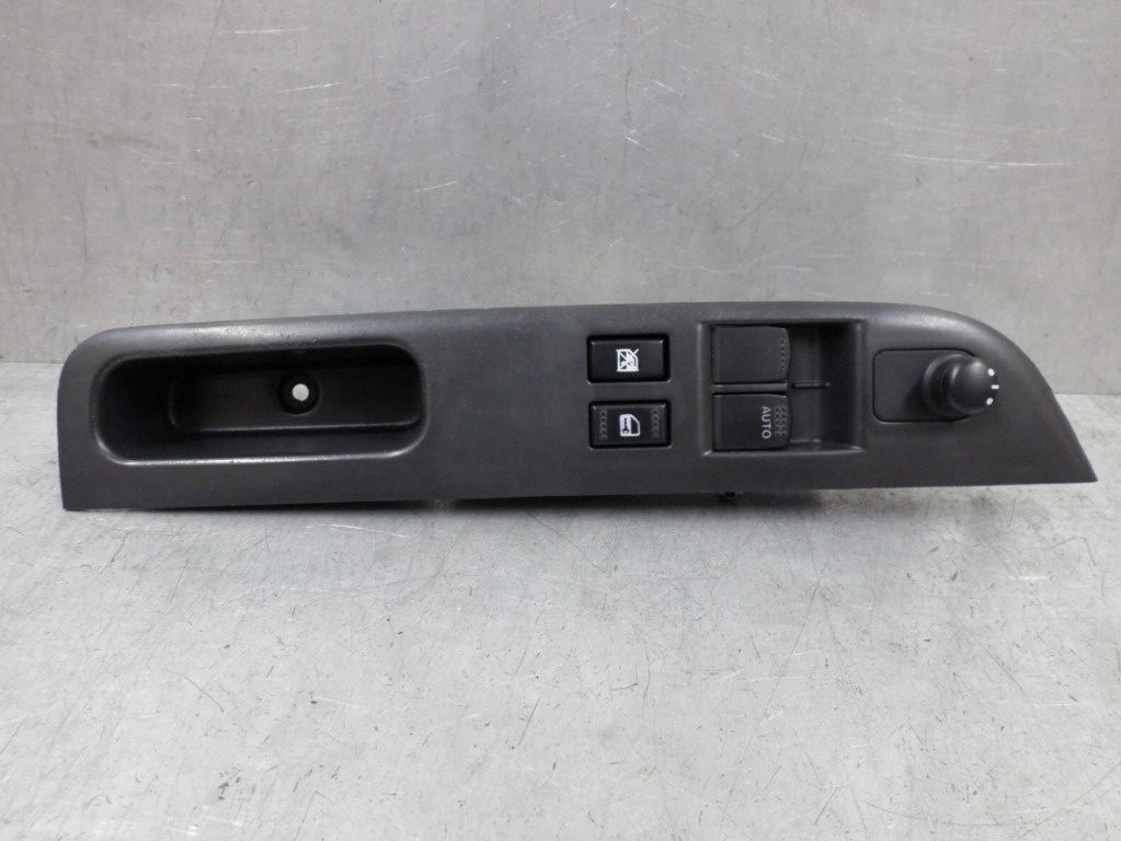 Butoane geamuri 83761-62J1 Suzuki Swift