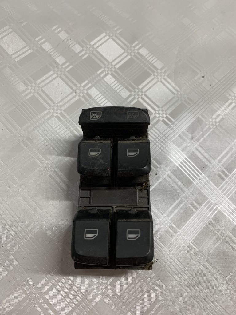 Butoane geamuri electrice Audi A4 B8 - Motorina 2011, 8K0959851