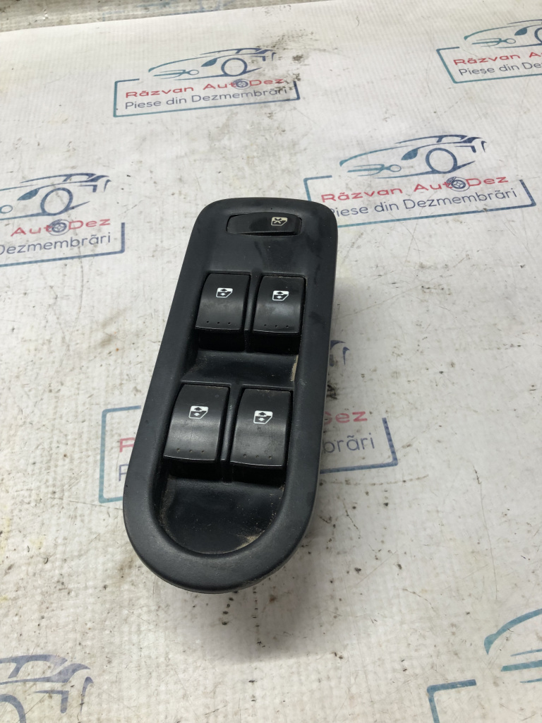 Butoane geamuri electrice Dacia Duster 2013, 8200160603