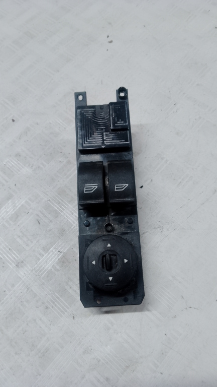 Butoane geamuri electrice Ford C-MAX - Motorina 2013, AM5T14A132FA