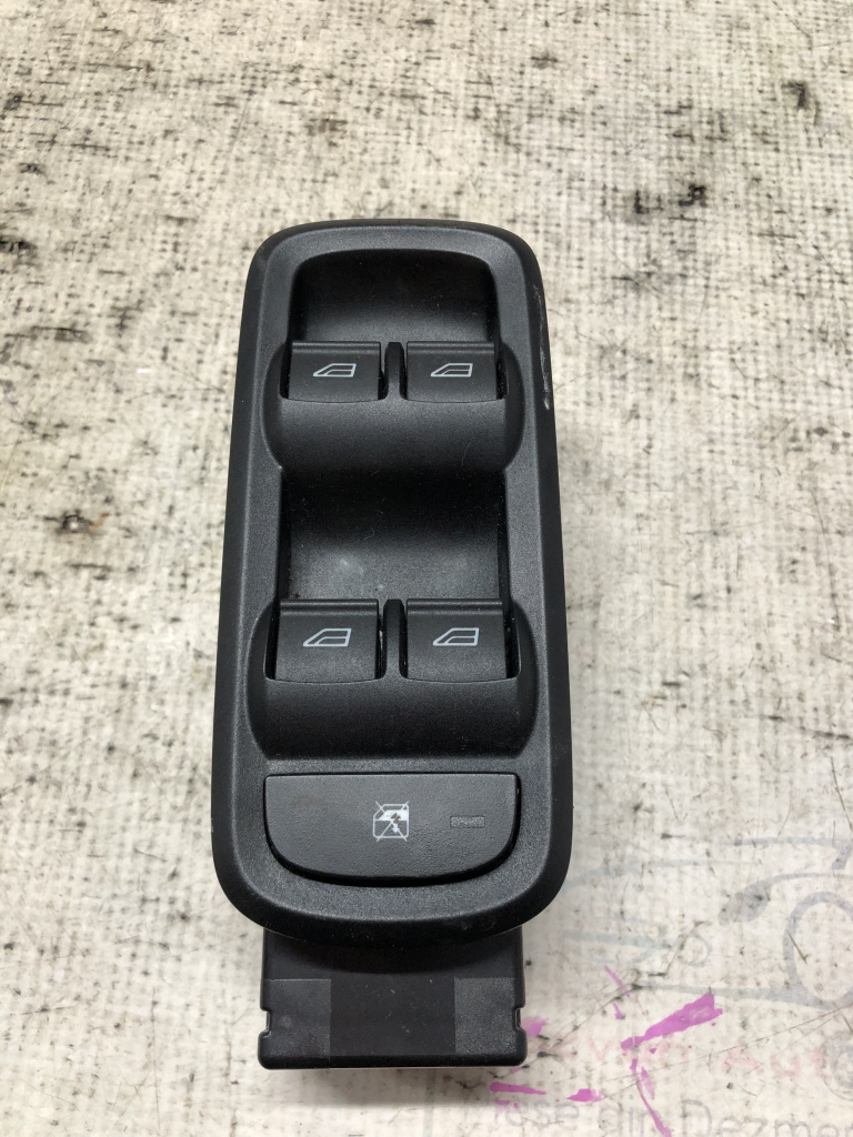 Butoane geamuri electrice Ford Ecosport 2015