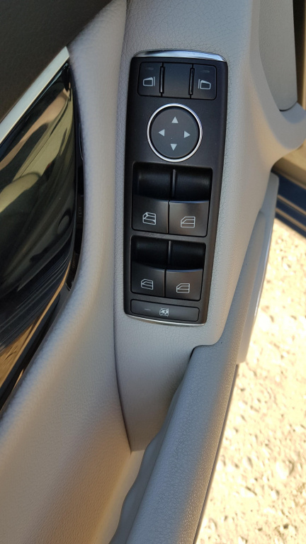 BUTOANE GEAMURI ELECTRICE MERCEDES C-CLASS W204 FACELIFT