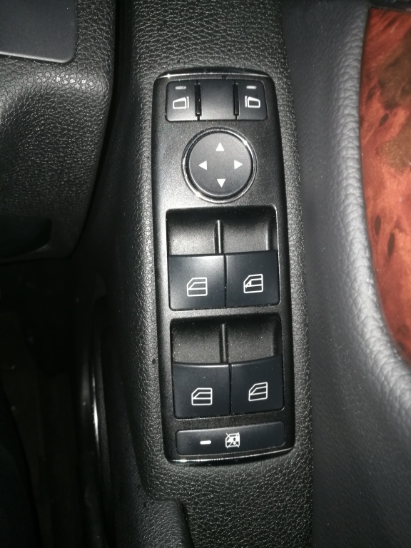Butoane geamuri electrice Mercedes C220 cdi W204