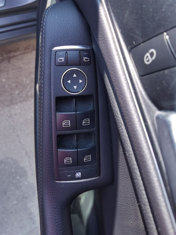Butoane geamuri electrice mercedes CLA 250 CDI c117