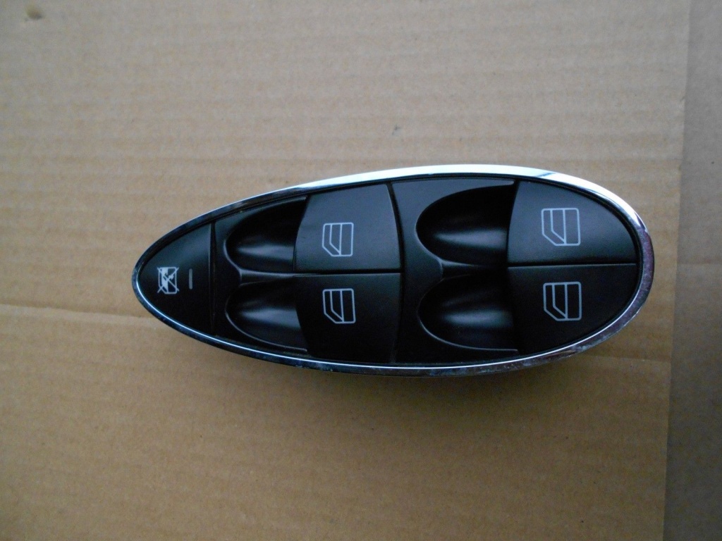 Butoane geamuri electrice Mercedes cls w219 A2118213679