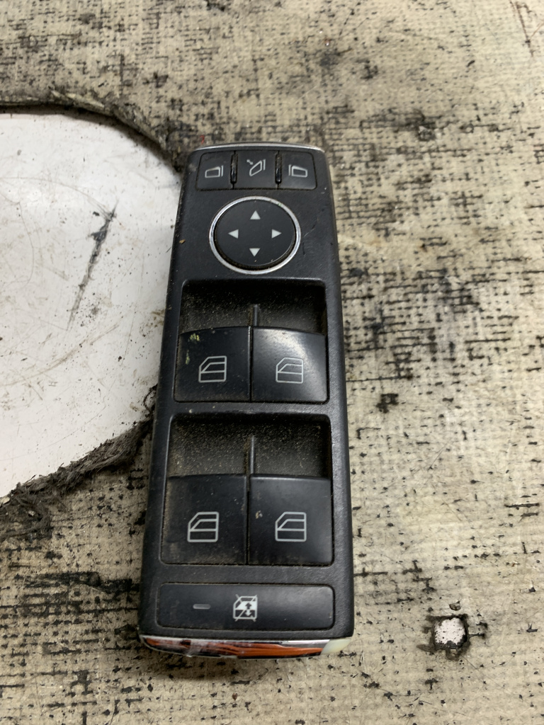 Butoane geamuri electrice Mercedes E Class W212 - Motorina 2012, A2128208310