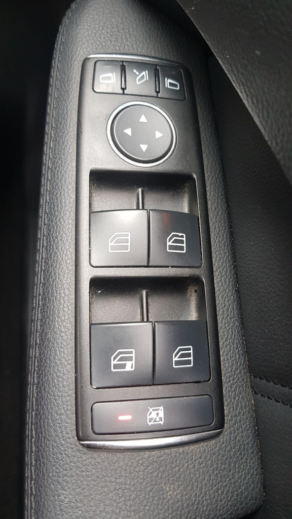 BUTOANE GEAMURI ELECTRICE MERCEDES E-CLASS W212 BREAK