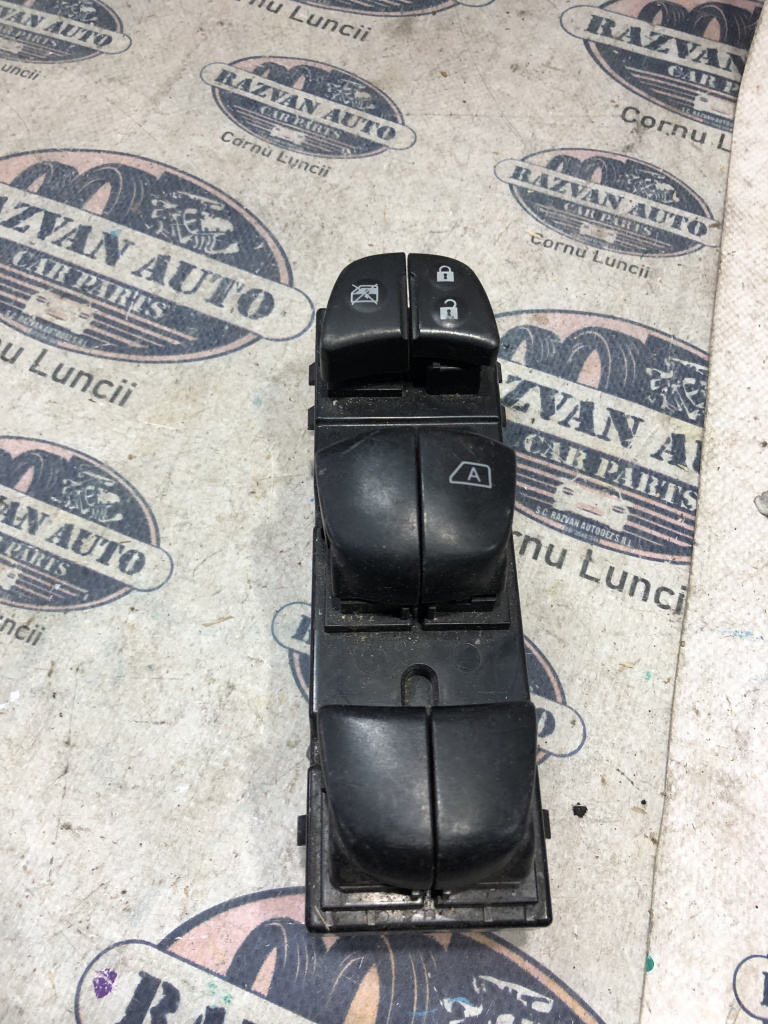 Butoane geamuri electrice Nissan Juke 2011, 254011KK0A