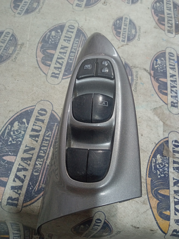Butoane geamuri electrice Nissan Juke 2011, 254011KK0A