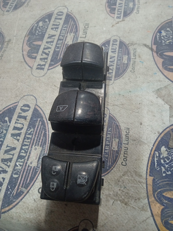 Butoane geamuri electrice Nissan Juke 2011, 254011KK0A