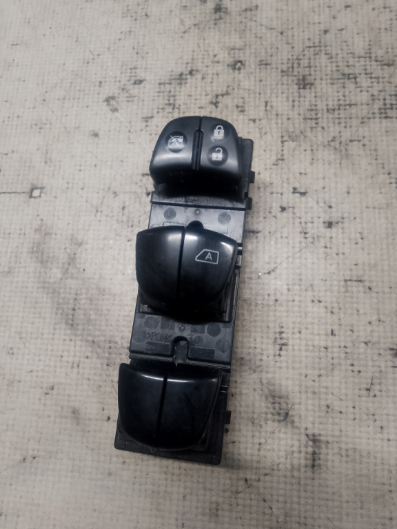 Butoane geamuri electrice Nissan Qashqai 1.6 Motorina 2016