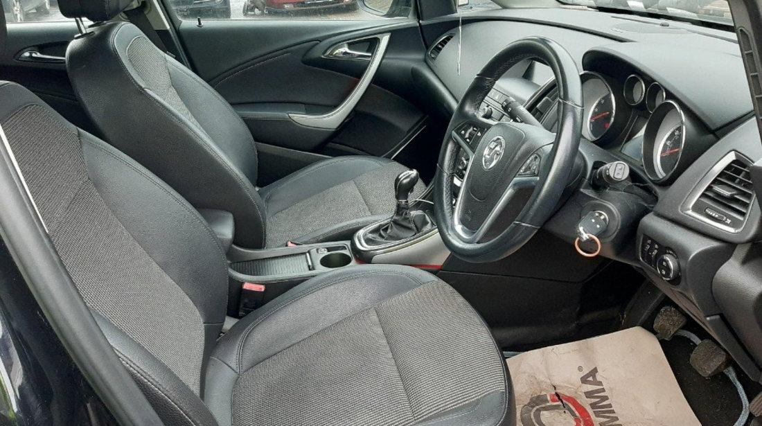Butoane geamuri electrice Opel Astra J 2011 Hatchback 1.4 TI