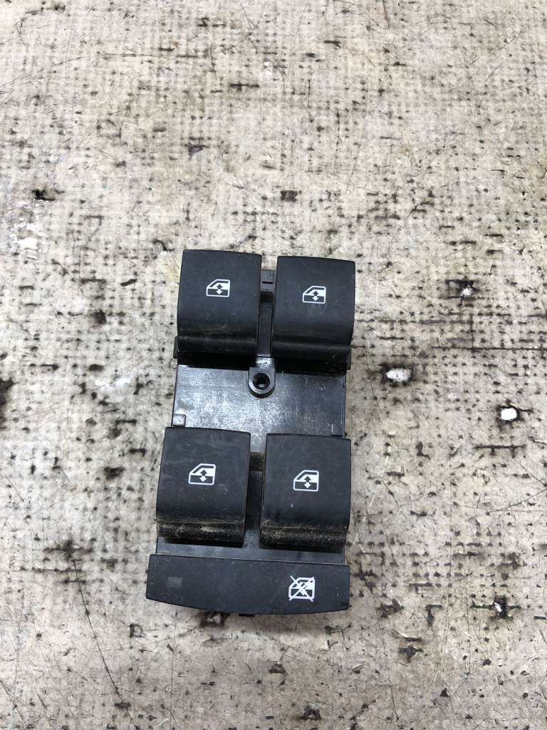 Butoane geamuri electrice Opel Astra K 2016