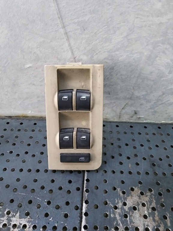 Butoane geamuri electrice stanga fata audi a6 c5 4b 4b0959851b
