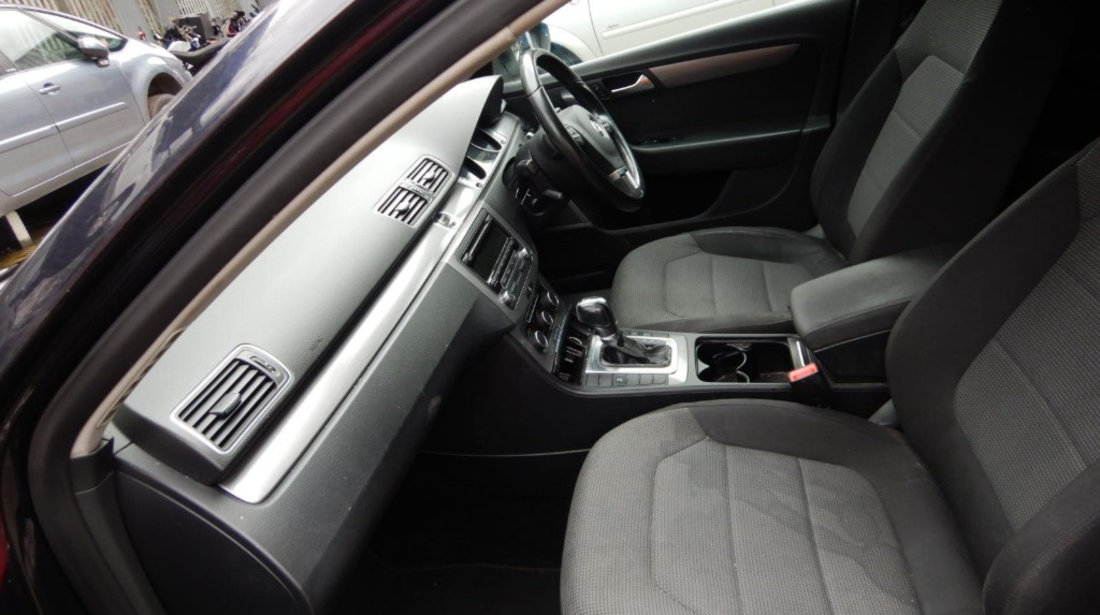 Butoane geamuri electrice Volkswagen Passat B7 2011 Berlina 2.0 TDI